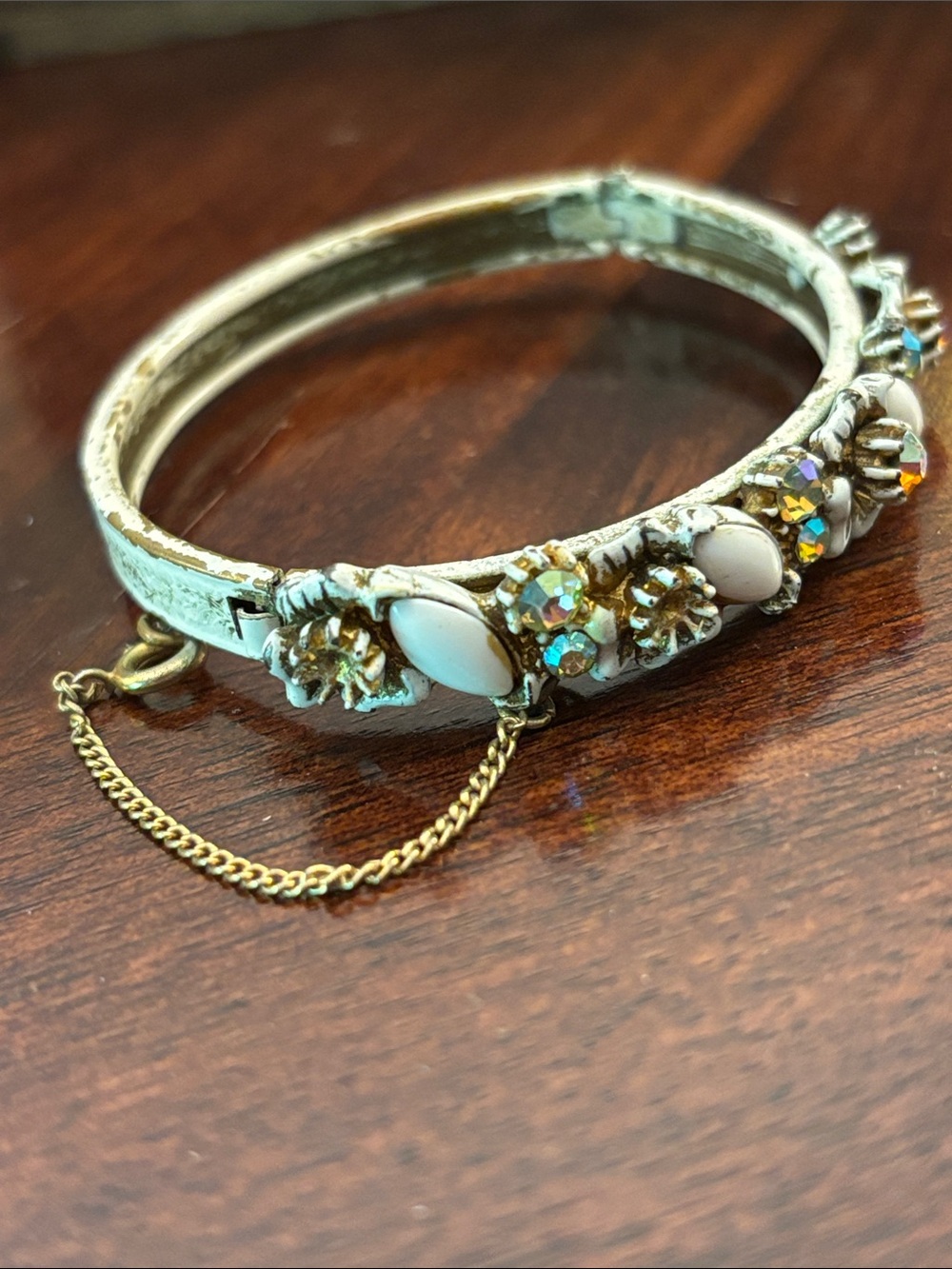 Gorgeous vintage Florenza Gold-Tone White and Aurora Crystal Floral Bracelet!
